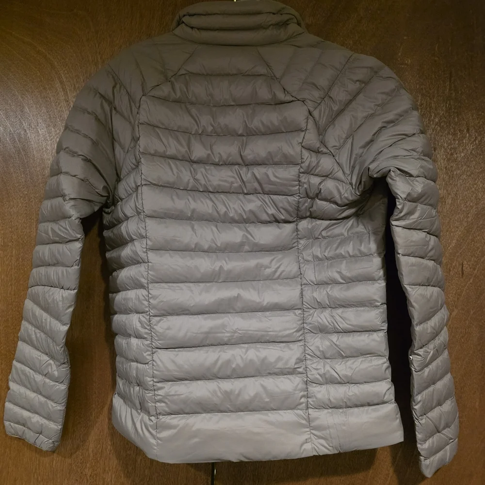 Patagonia Womens Down Sweater Jacket - Picture 2 of 3